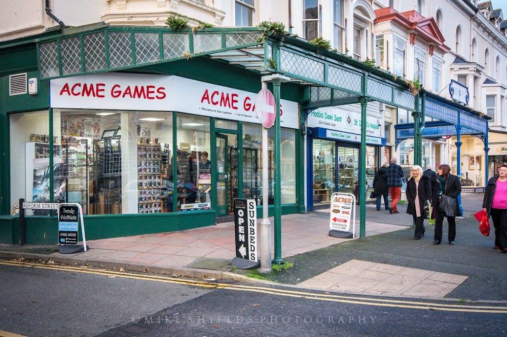 Acme Games, tienda de TCG en Llandudno