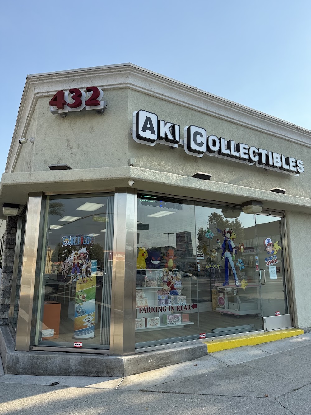 Aki Collectibles, tienda de TCG en San Gabriel