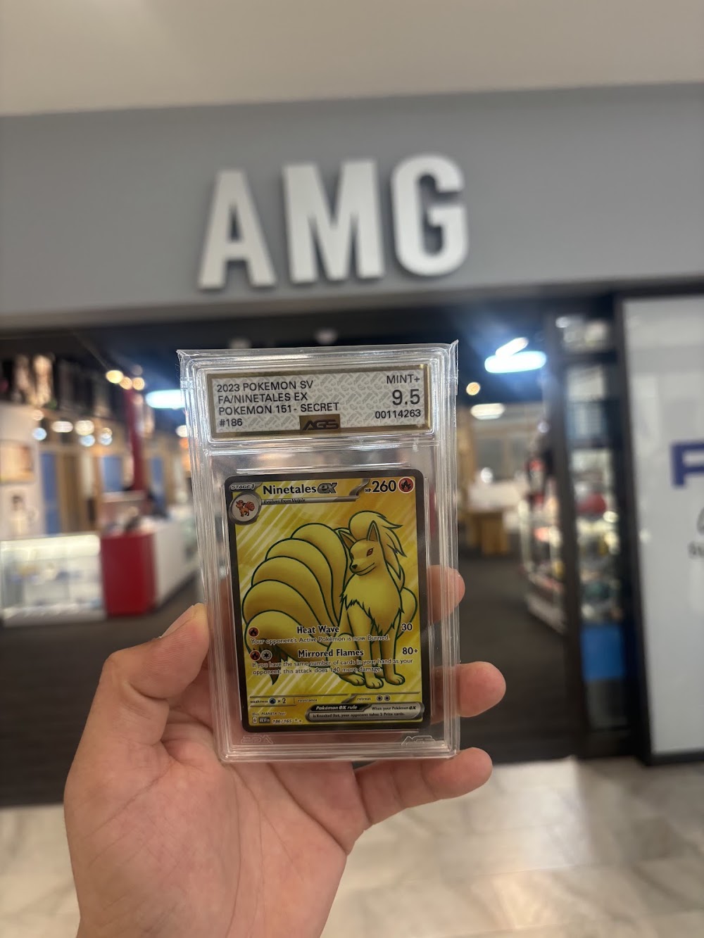 AMG Collectibles, tienda de TCG en Bedford