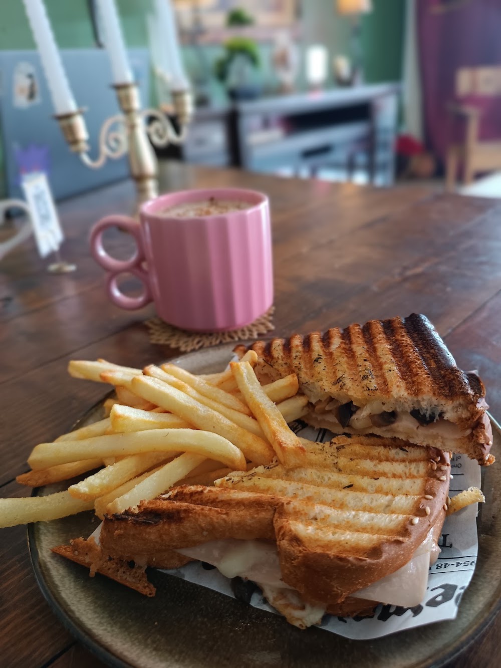 Antique Store & Cafe