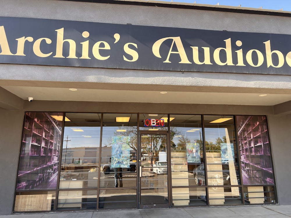 Archie's Audiobooks & Cards, tienda de TCG en Albuquerque