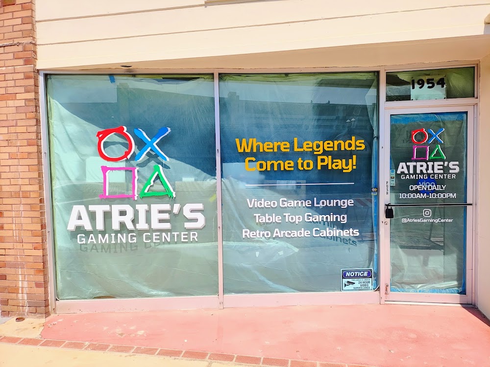 Atrie’s Gaming Center, tienda de TCG en Selma