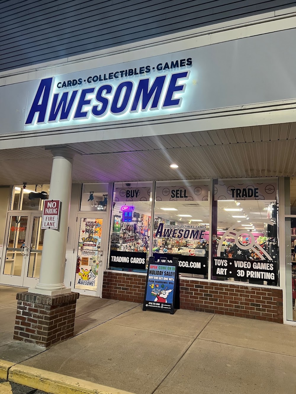Awesome Cards, Collectibles, & Games Plymouth, tienda de TCG en Plymouth