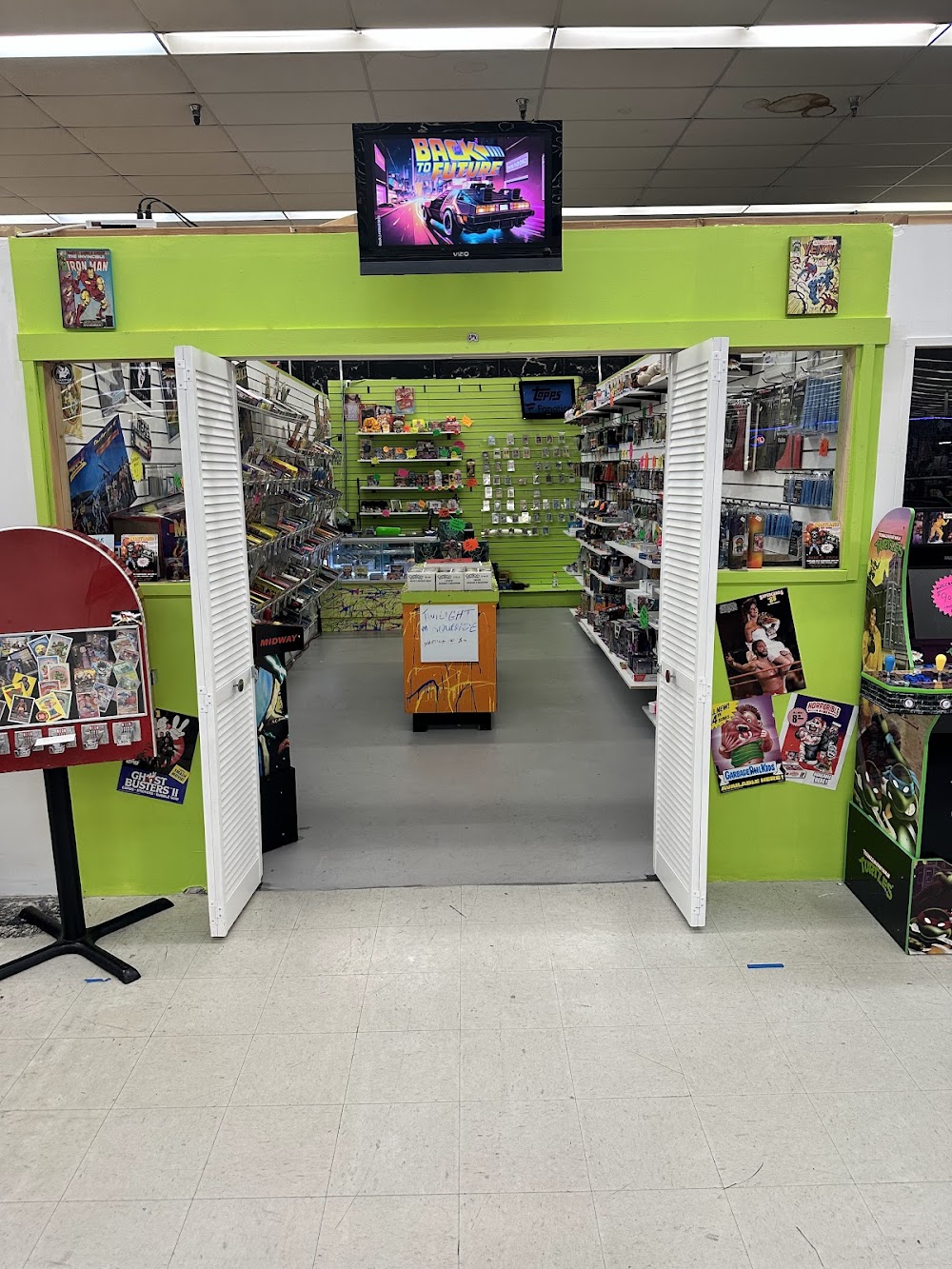 Back 2 the past, tienda de TCG en Joppa