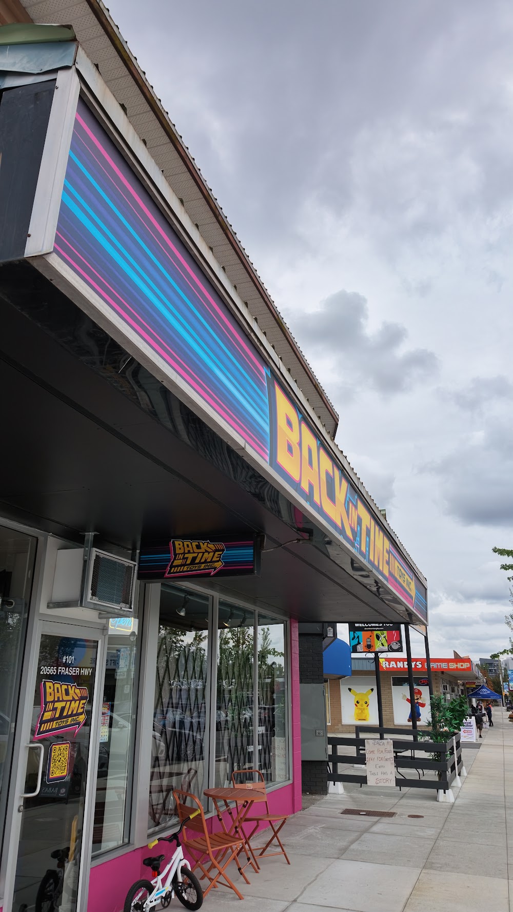 BACK IN TIME TOYS, tienda de TCG en Langley