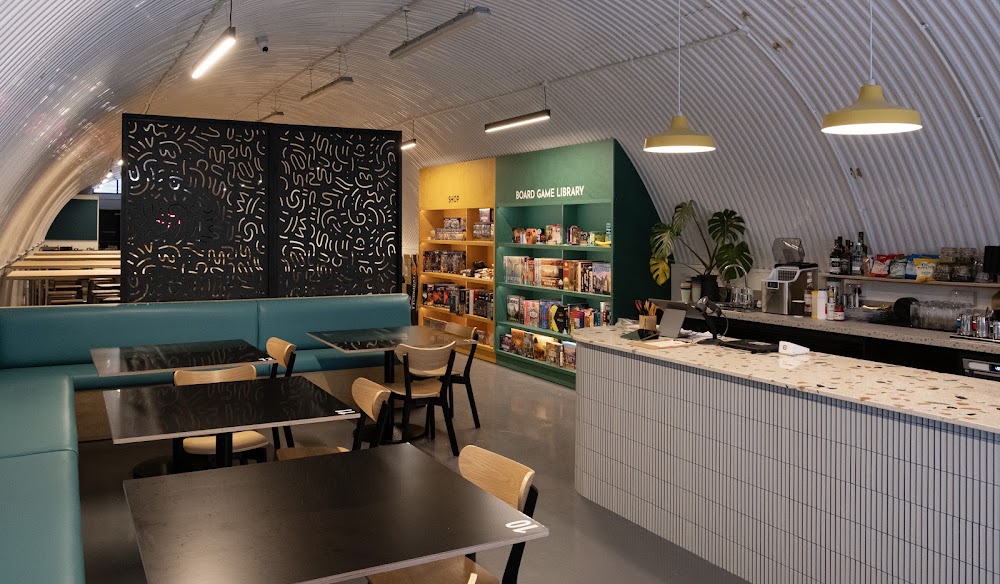 Bad Moon Cafe Holloway Road, tienda de TCG en London