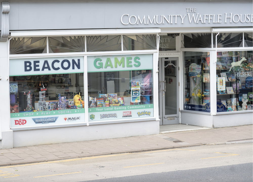 Beacon Games Ltd, tienda de TCG en Axminster