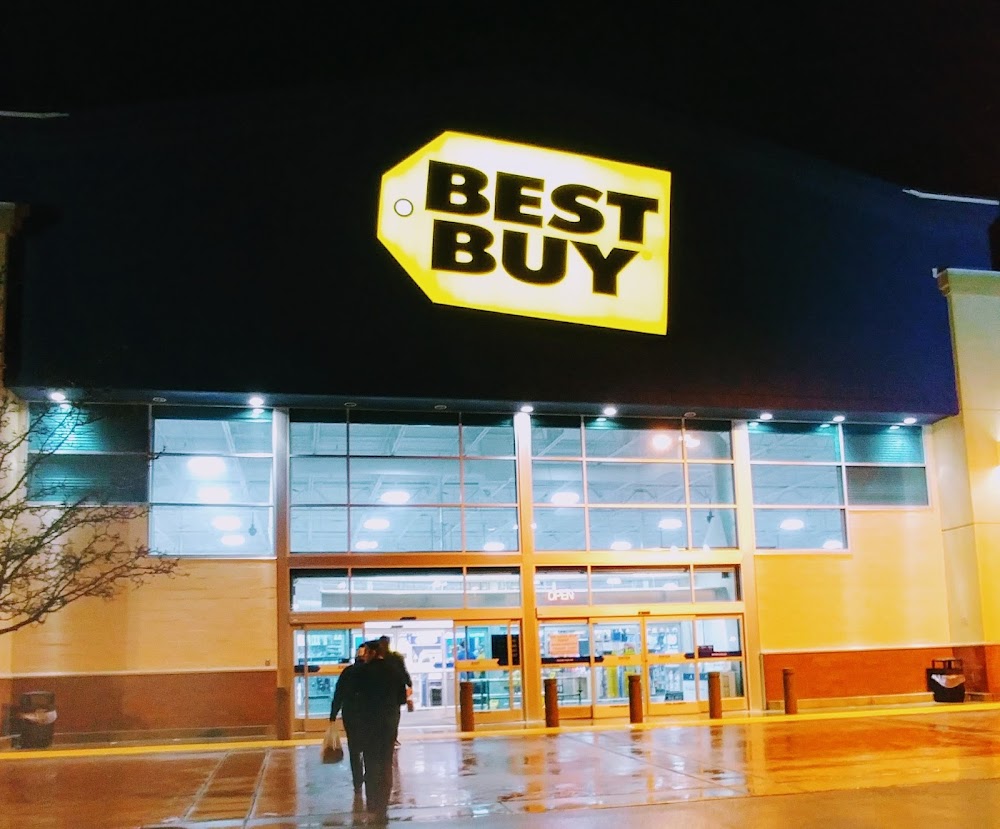 Best Buy - Redding, tienda de TCG en Redding