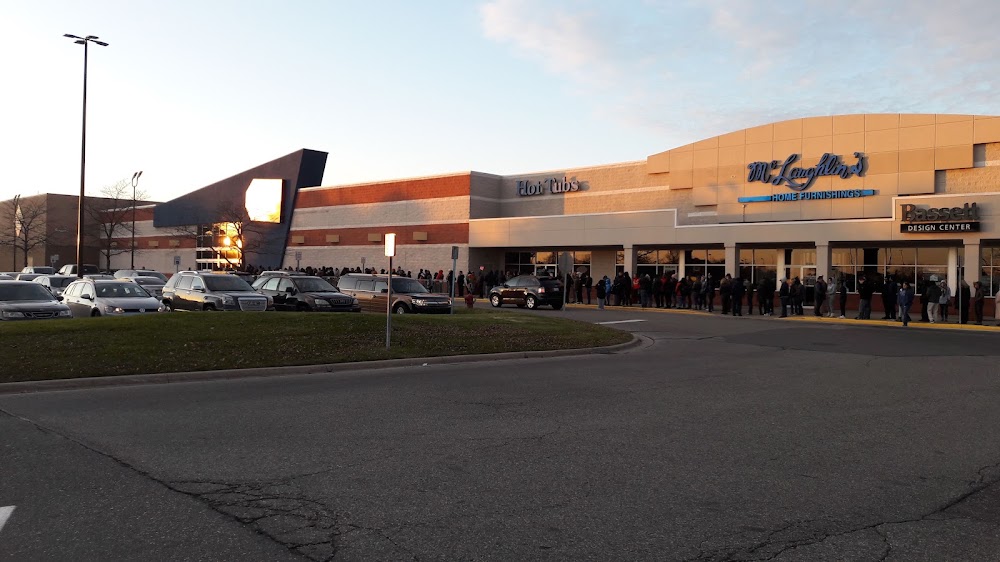 Best Buy - Utica, tienda de TCG en Utica