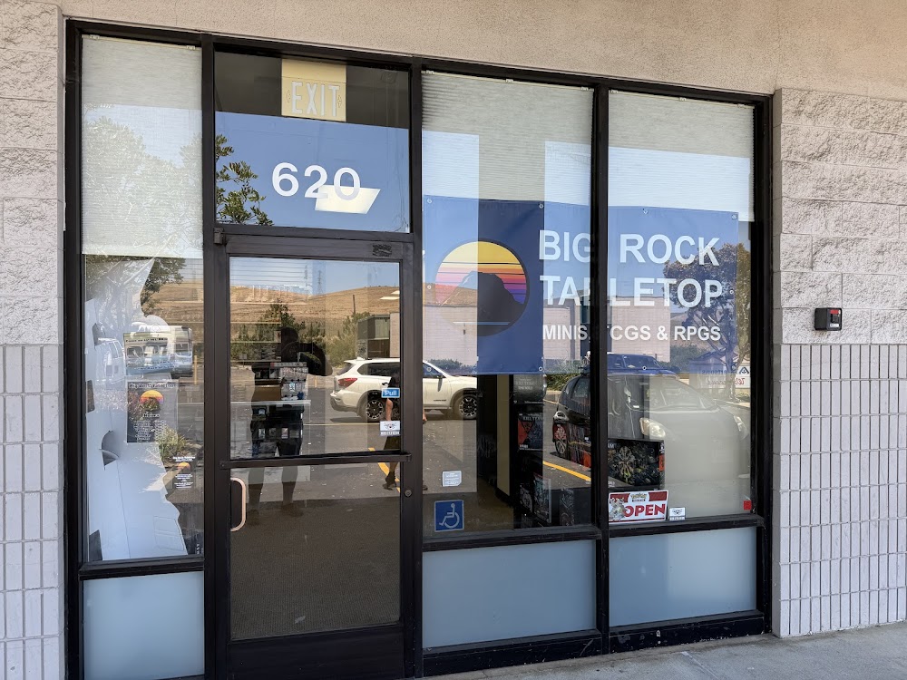 Big Rock Tabletop, tienda de TCG en Morro Bay