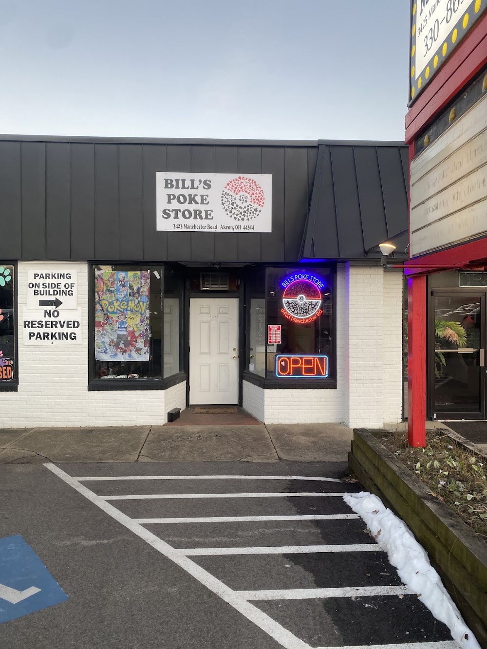 Bills poke store llc, tienda de TCG en Akron