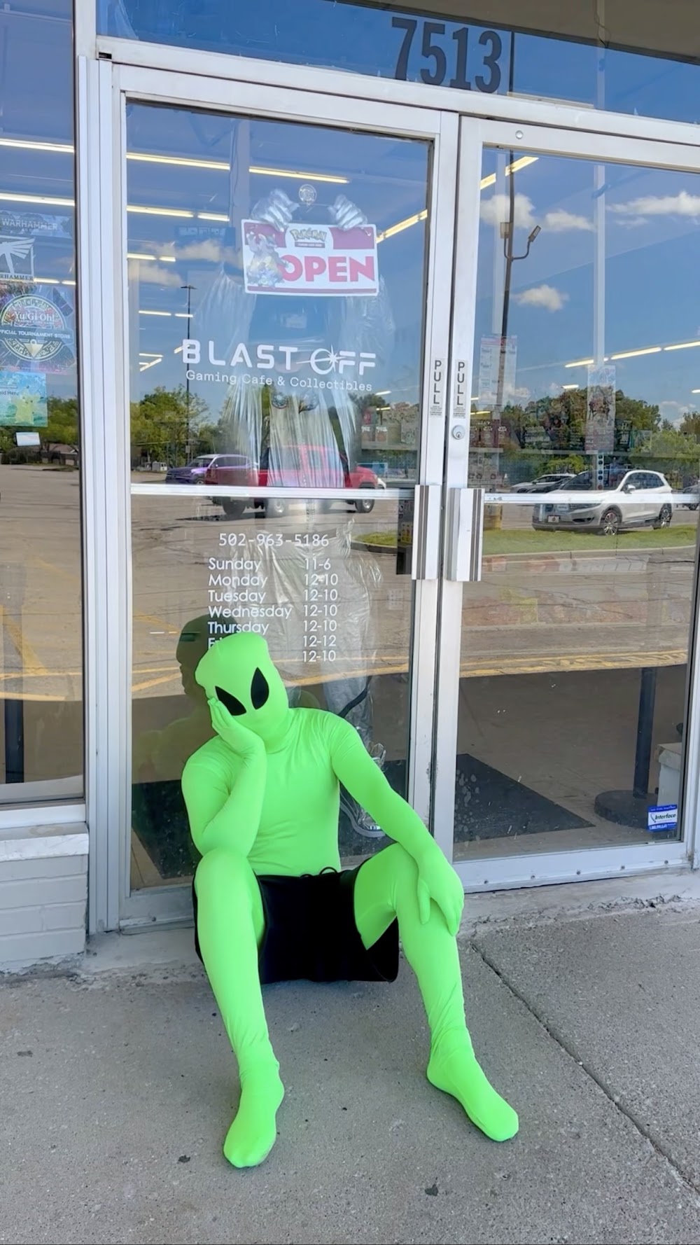 Blast Off Gaming Cards & Collectibles, tienda de TCG en Louisville