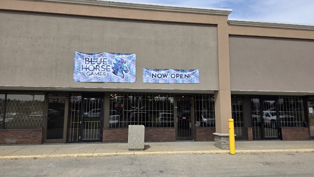Blue Horse Games, tienda de TCG en Sherwood Park