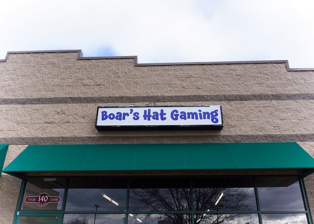 Boar's Hat Gaming, tienda de TCG en Elgin