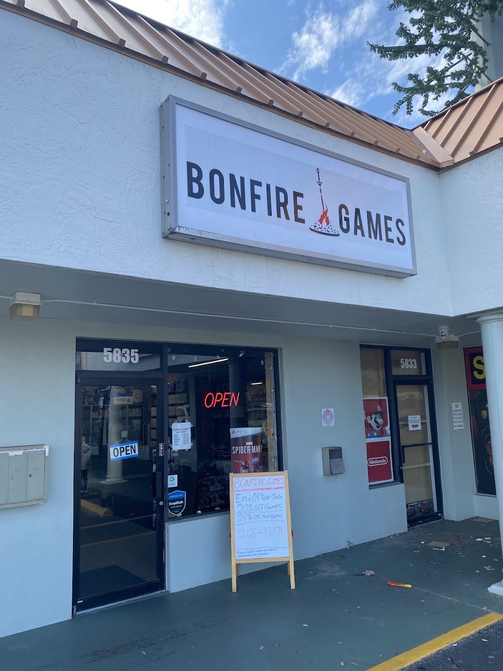 Bonfire Games, tienda de TCG en Tampa