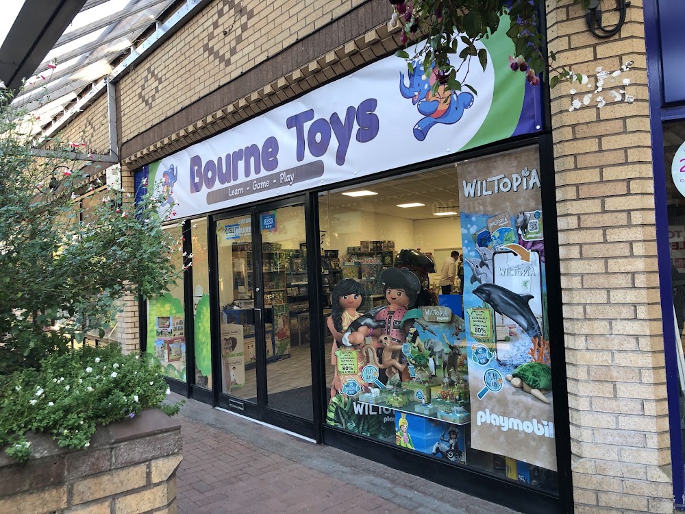 Bourne Toys, tienda de TCG en Bourne