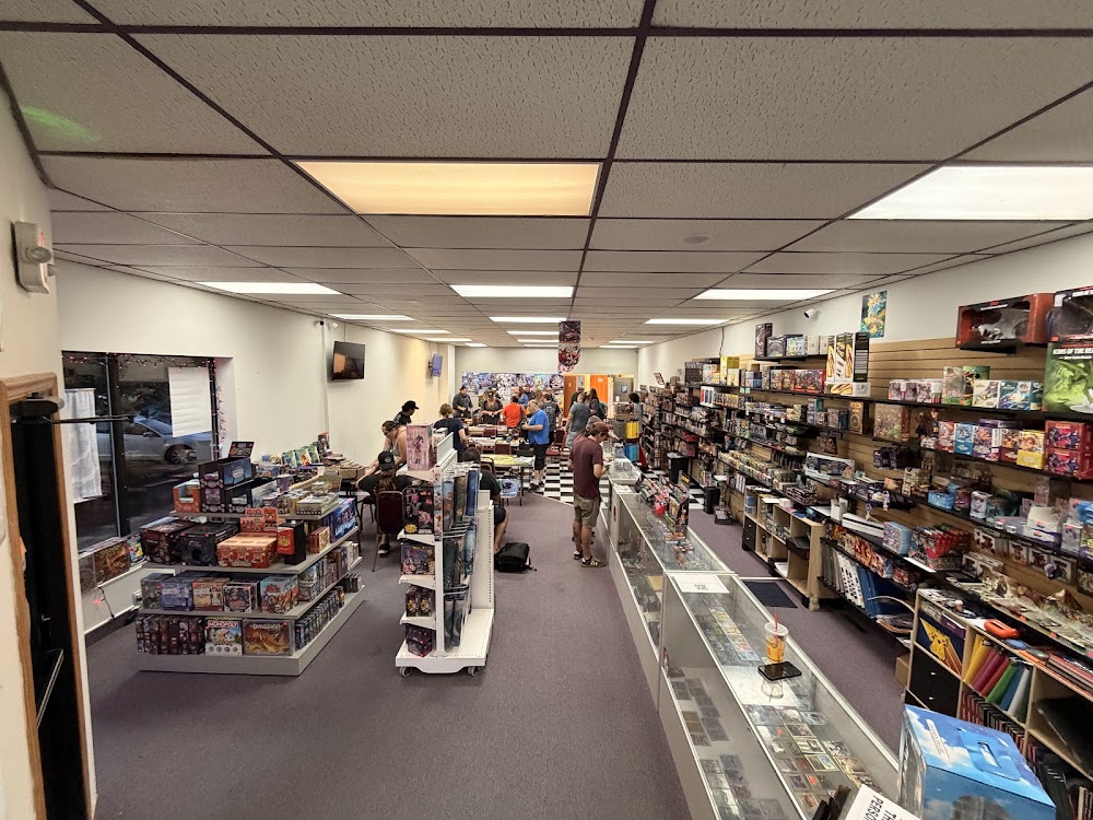 Bowser's Castle of Cards and Games LLC, tienda de TCG en Clinton