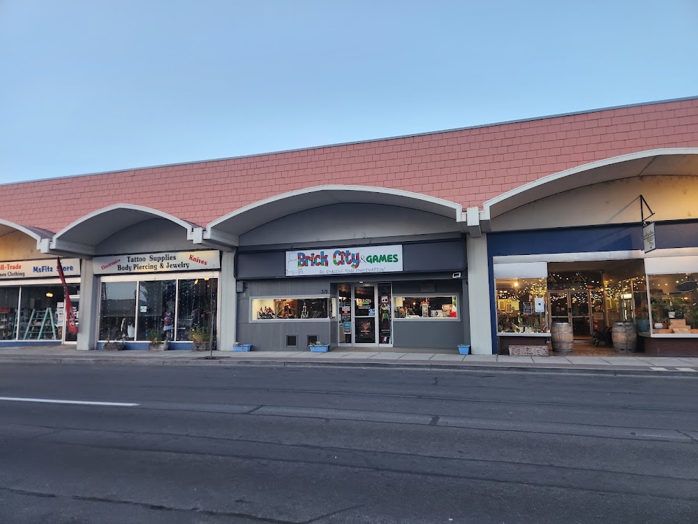 Brick City & Games, tienda de TCG en The Dalles