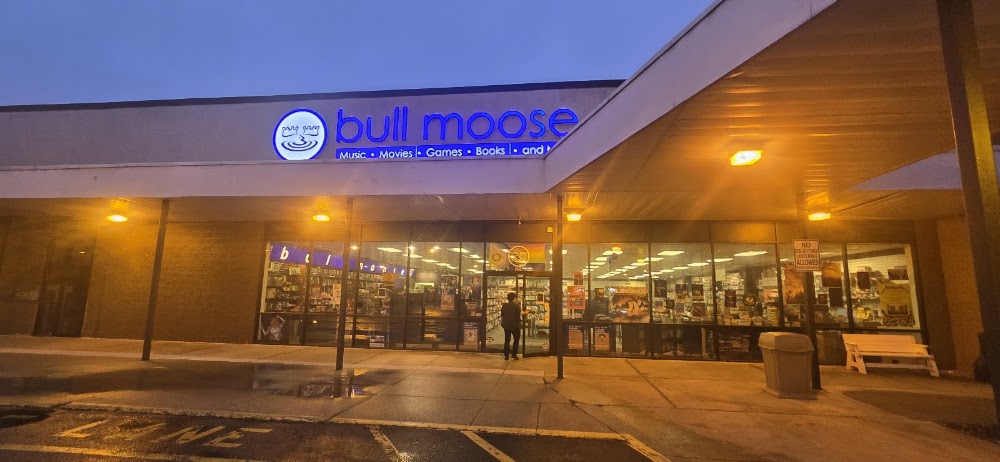 Bull Moose, tienda de TCG en Salem