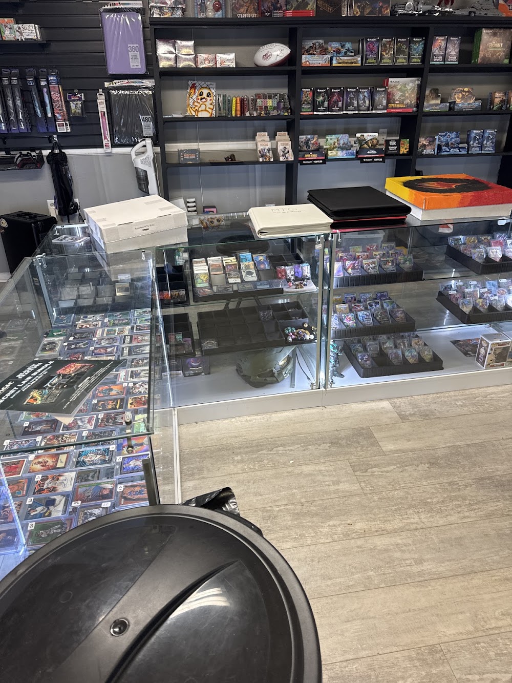 Captivate Cards & Collectibles, tienda de TCG en Aurora