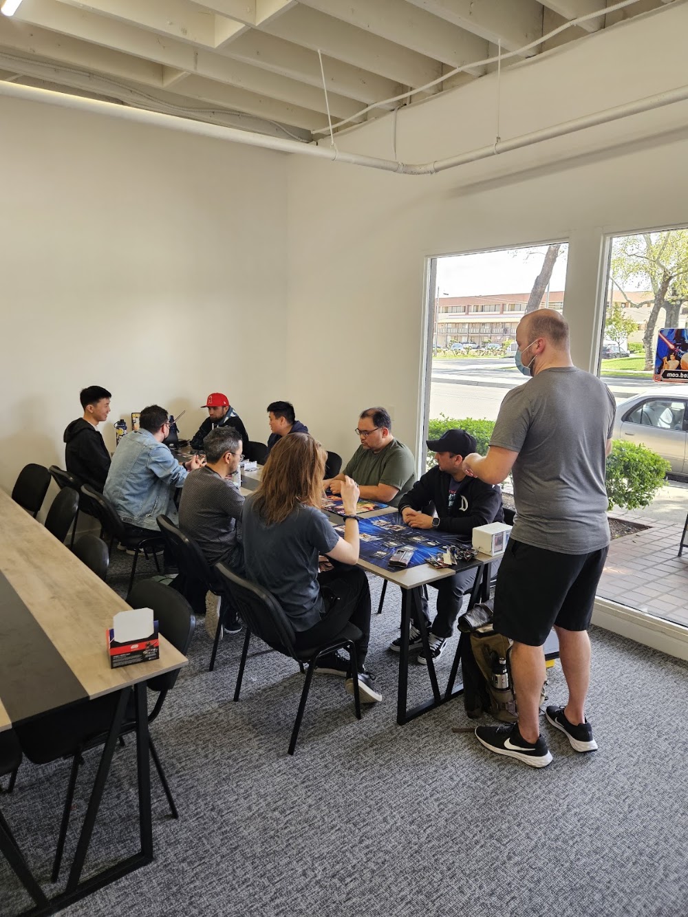 Cardboard Games, tienda de TCG en Tustin