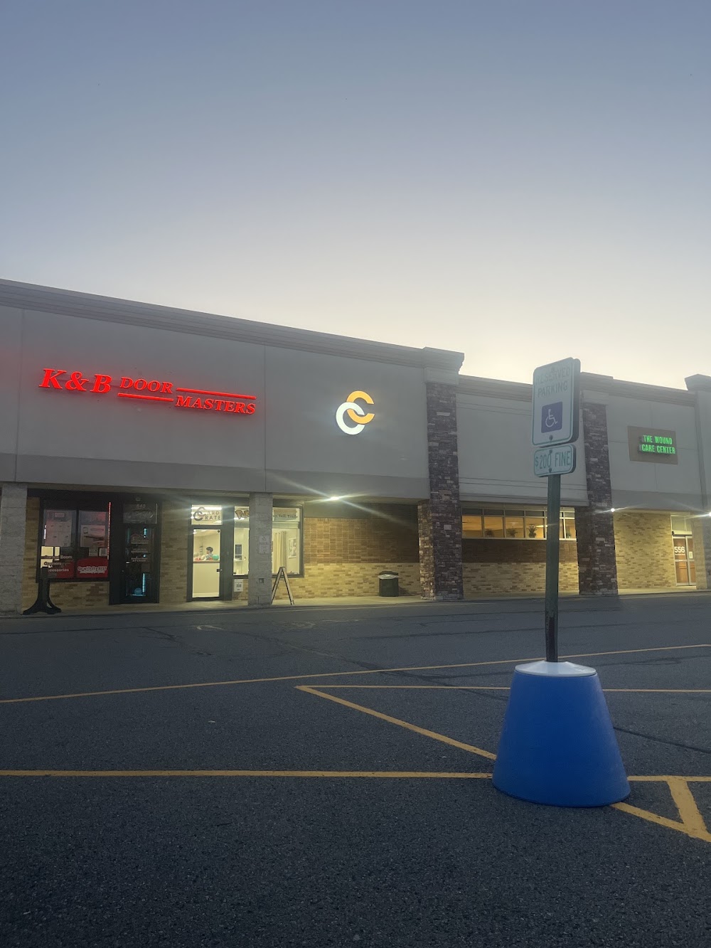 CardCrate, tienda de TCG en McKees Rocks