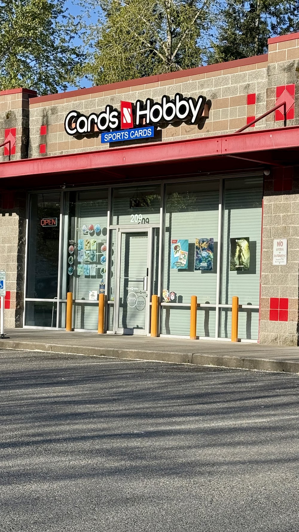 Cards n Hobby WA, tienda de TCG en Puyallup