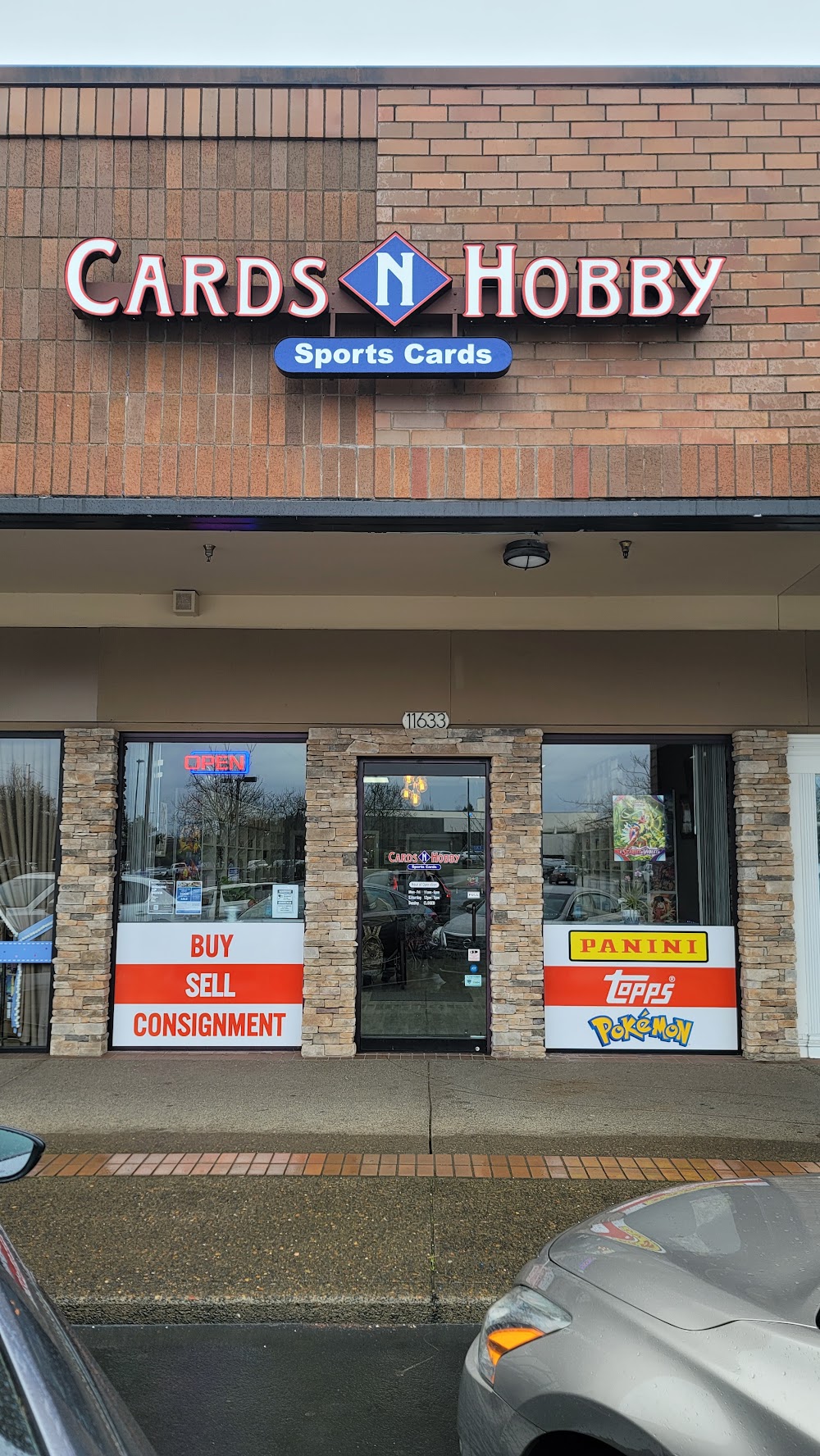 Cards N Hobby, tienda de TCG en Beaverton