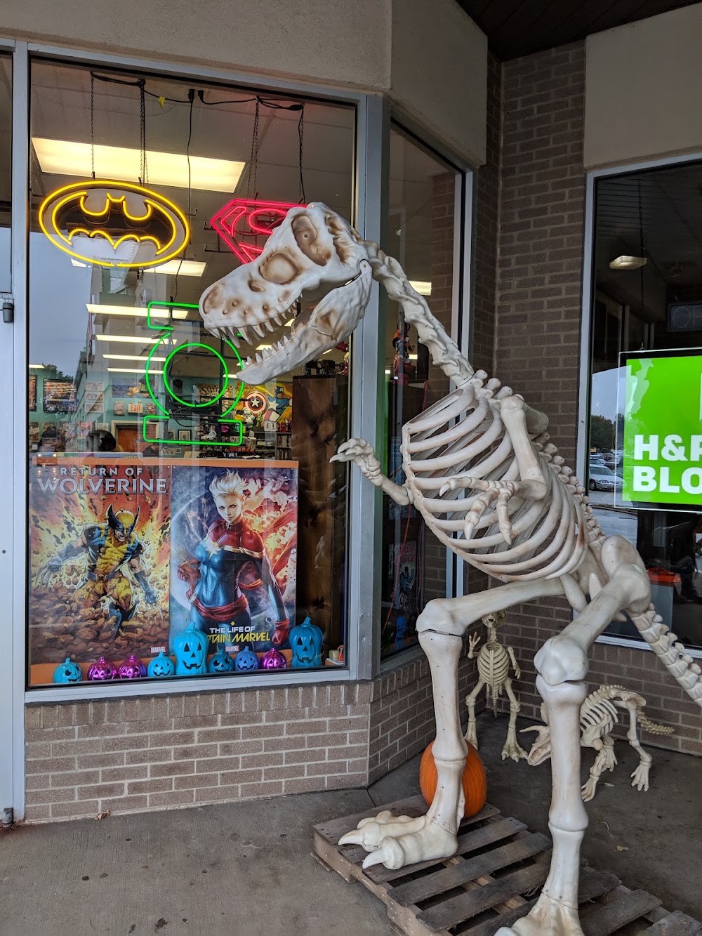 Carol and Johns Comic Shop, tienda de TCG en Cleveland