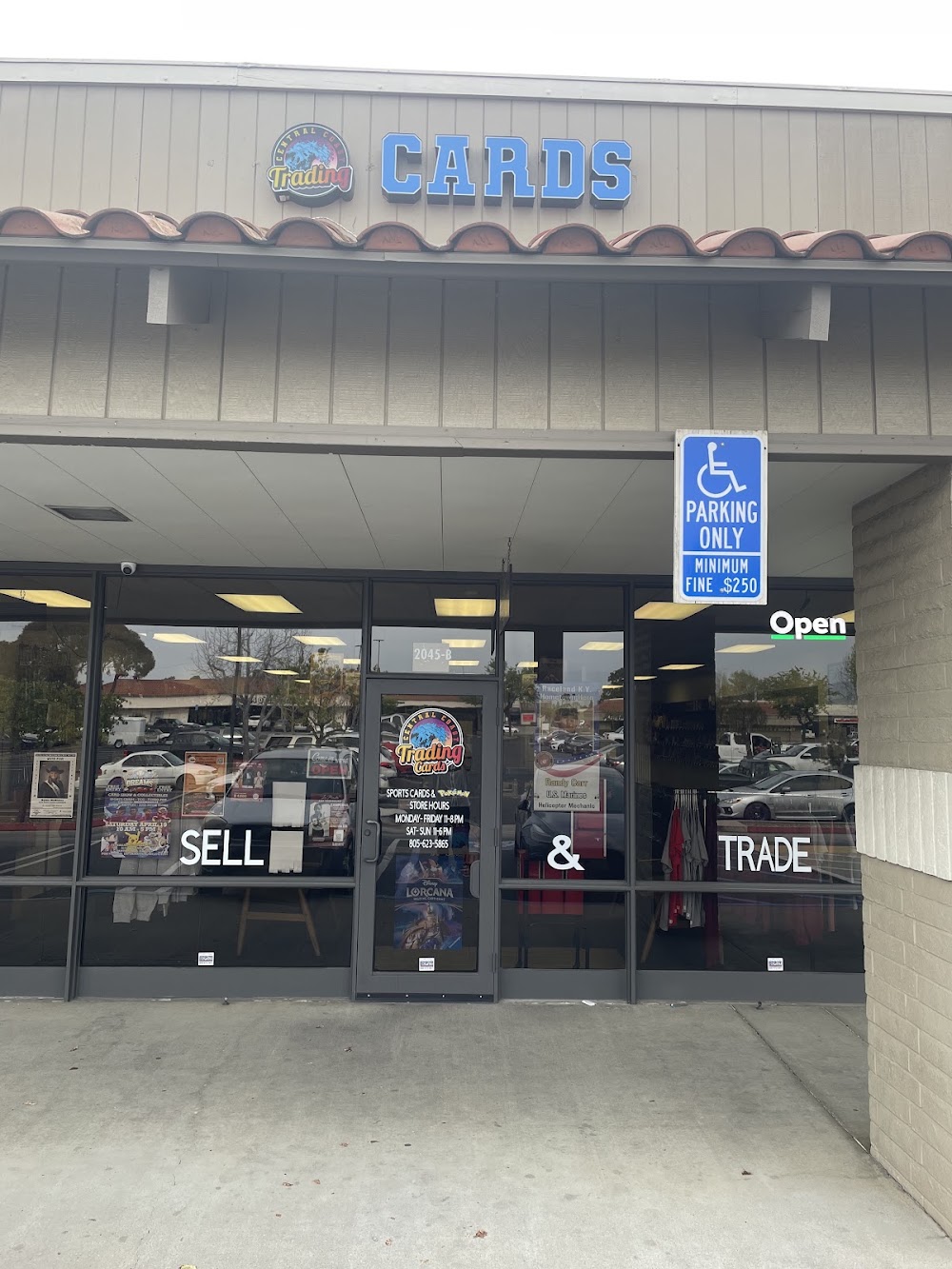 Central Coast Trading Cards, tienda de TCG en Santa Maria