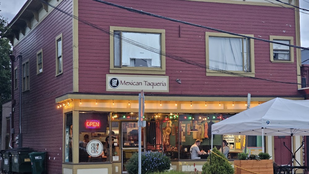 Cha Cha Cha, tienda de TCG en Milwaukie