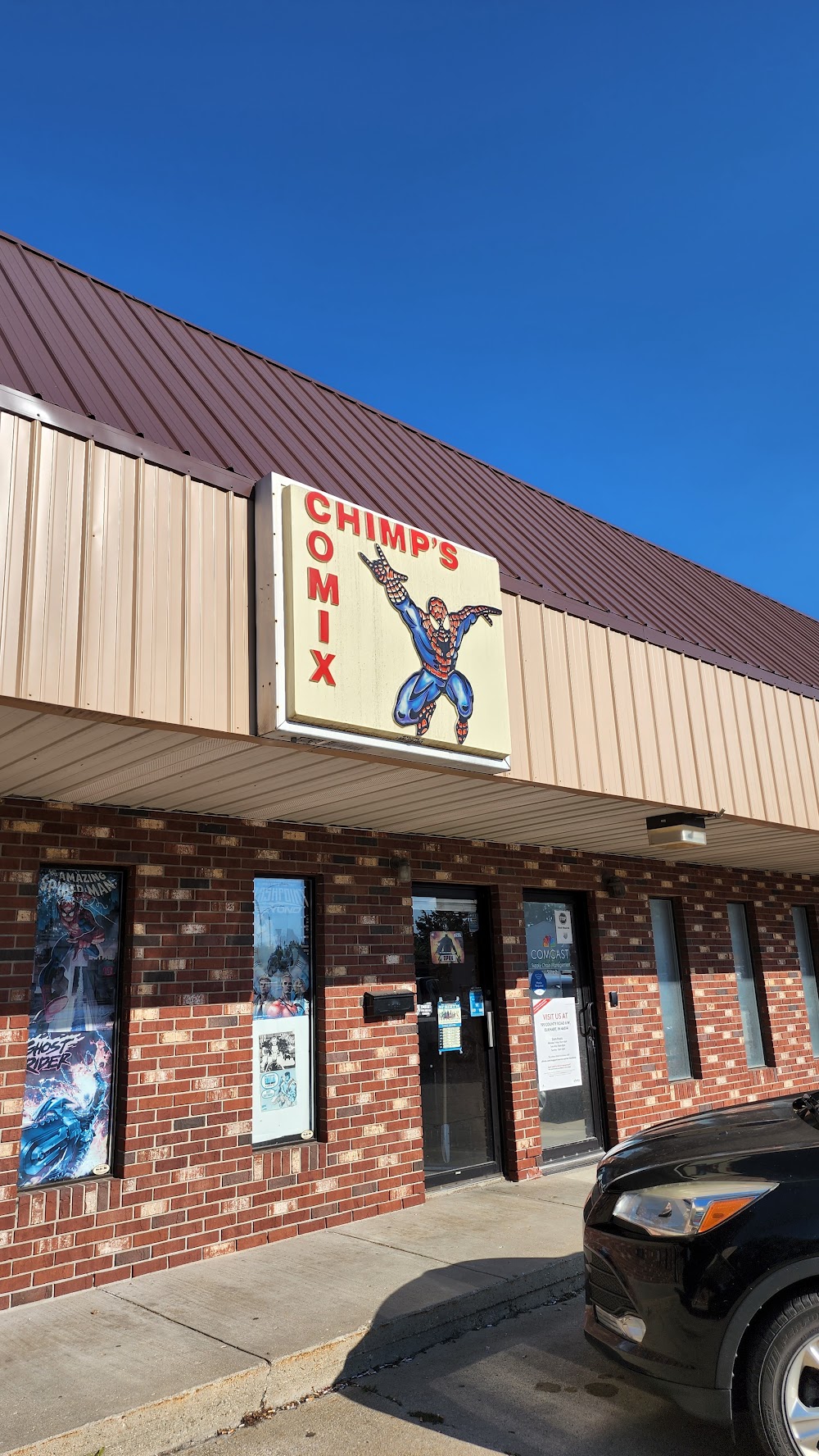Chimp's Comix, tienda de TCG en Warsaw