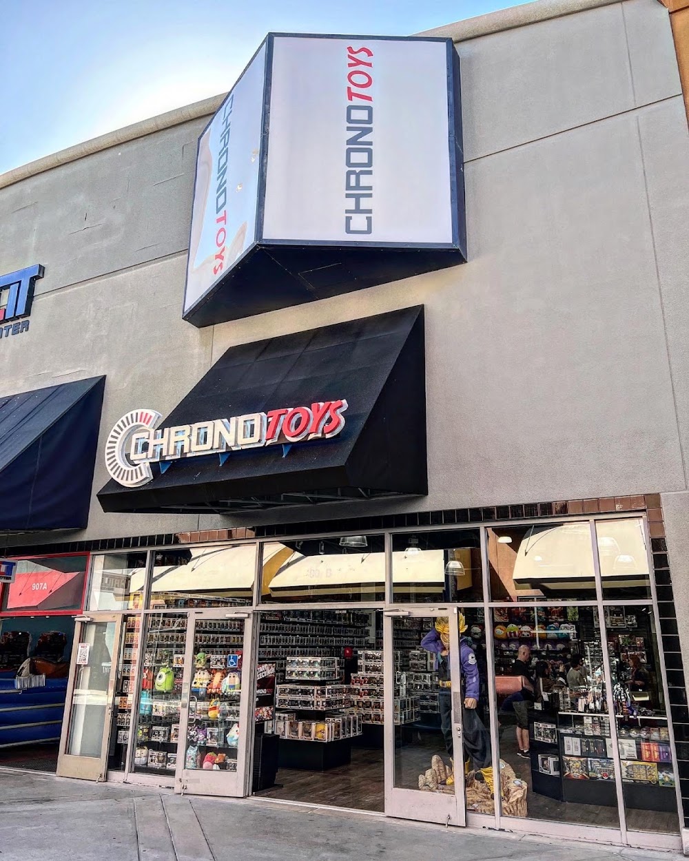 Chrono Toys Orange, tienda de TCG en Orange