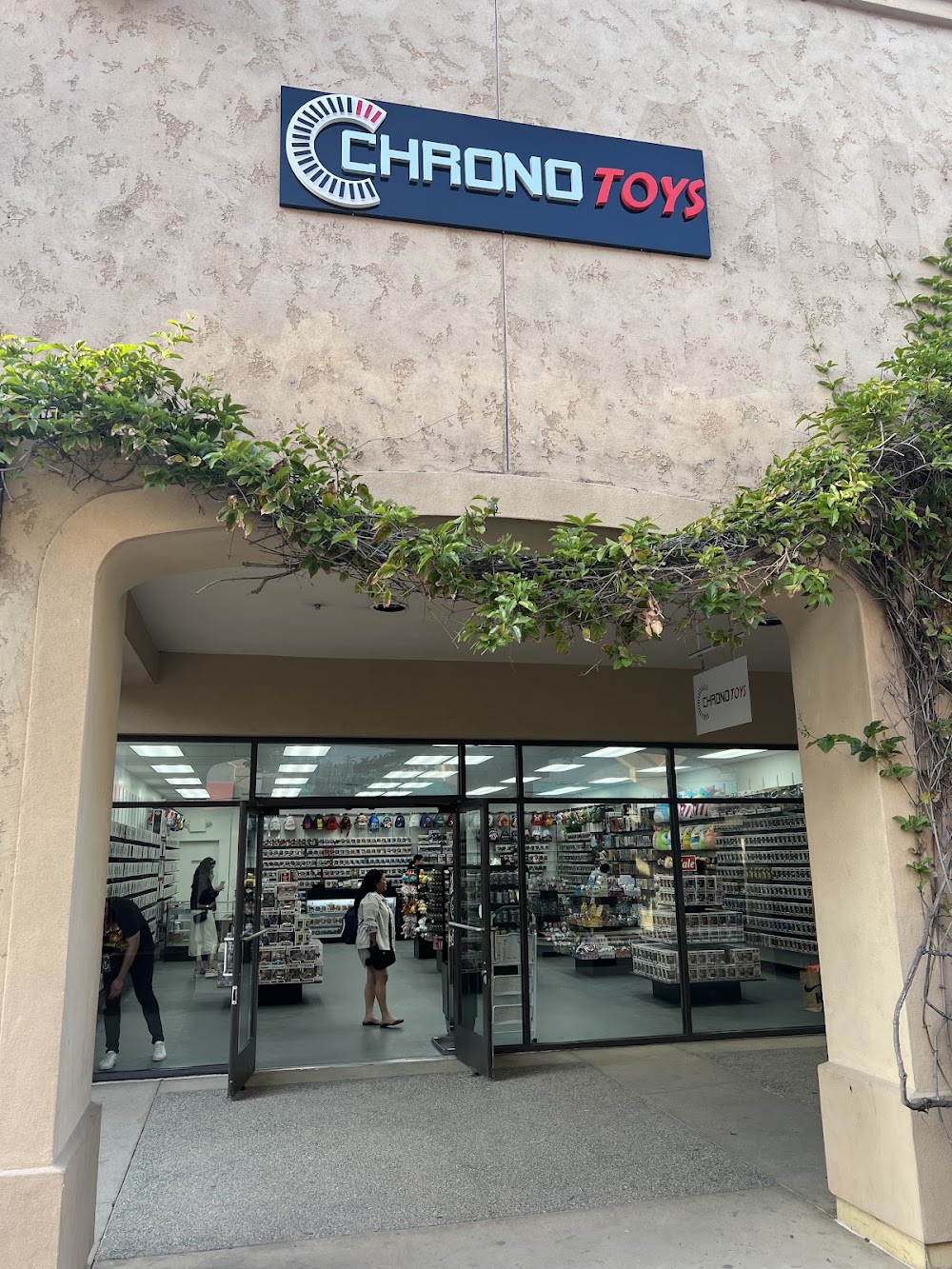 Chrono Toys, tienda de TCG en San Diego