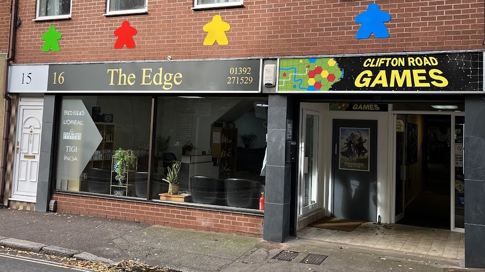 Clifton Road Games, tienda de TCG en Exeter