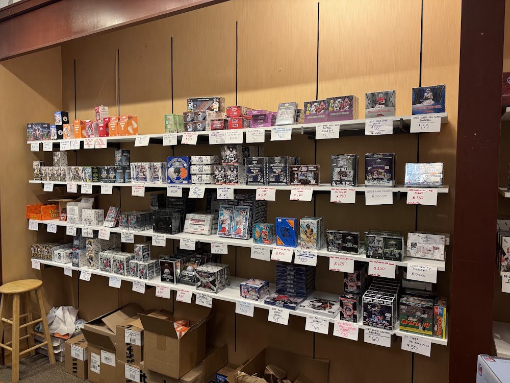 Collectibles and More, tienda de TCG en Alcoa