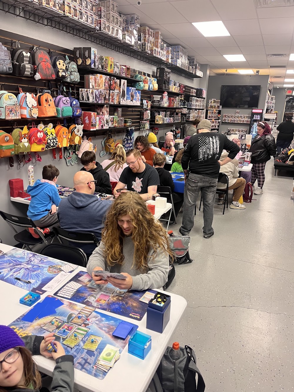 Cookies and cream collectibles, tienda de TCG en Bristol