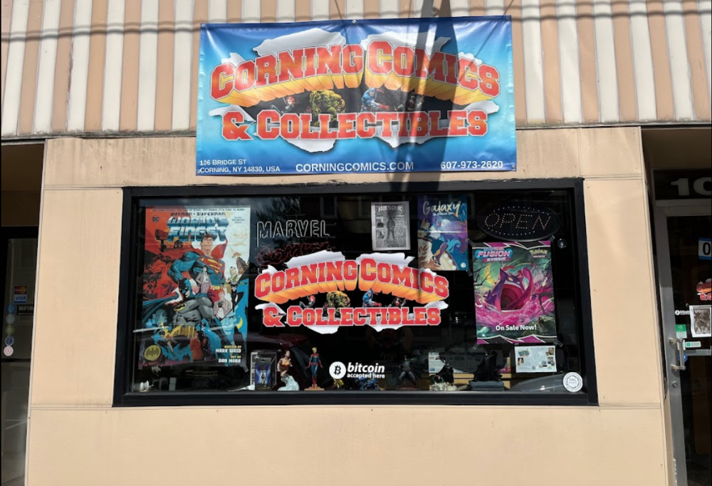 Corning Comics & Collectibles, tienda de TCG en Corning