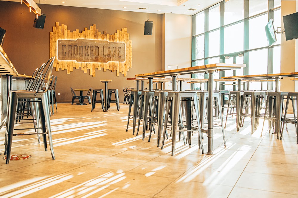 Crooked Lane Brewing Company, tienda de TCG en Auburn