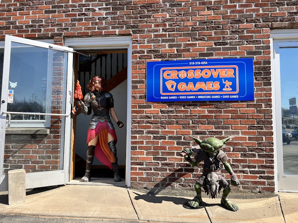 Crossover Games, tienda de TCG en Malone