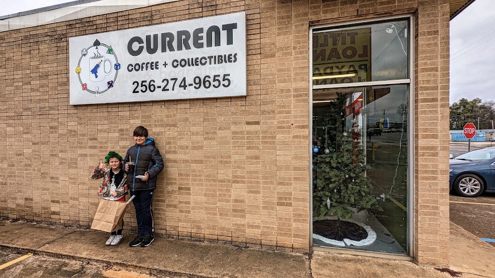 Current Nerd Café, tienda de TCG en Decatur