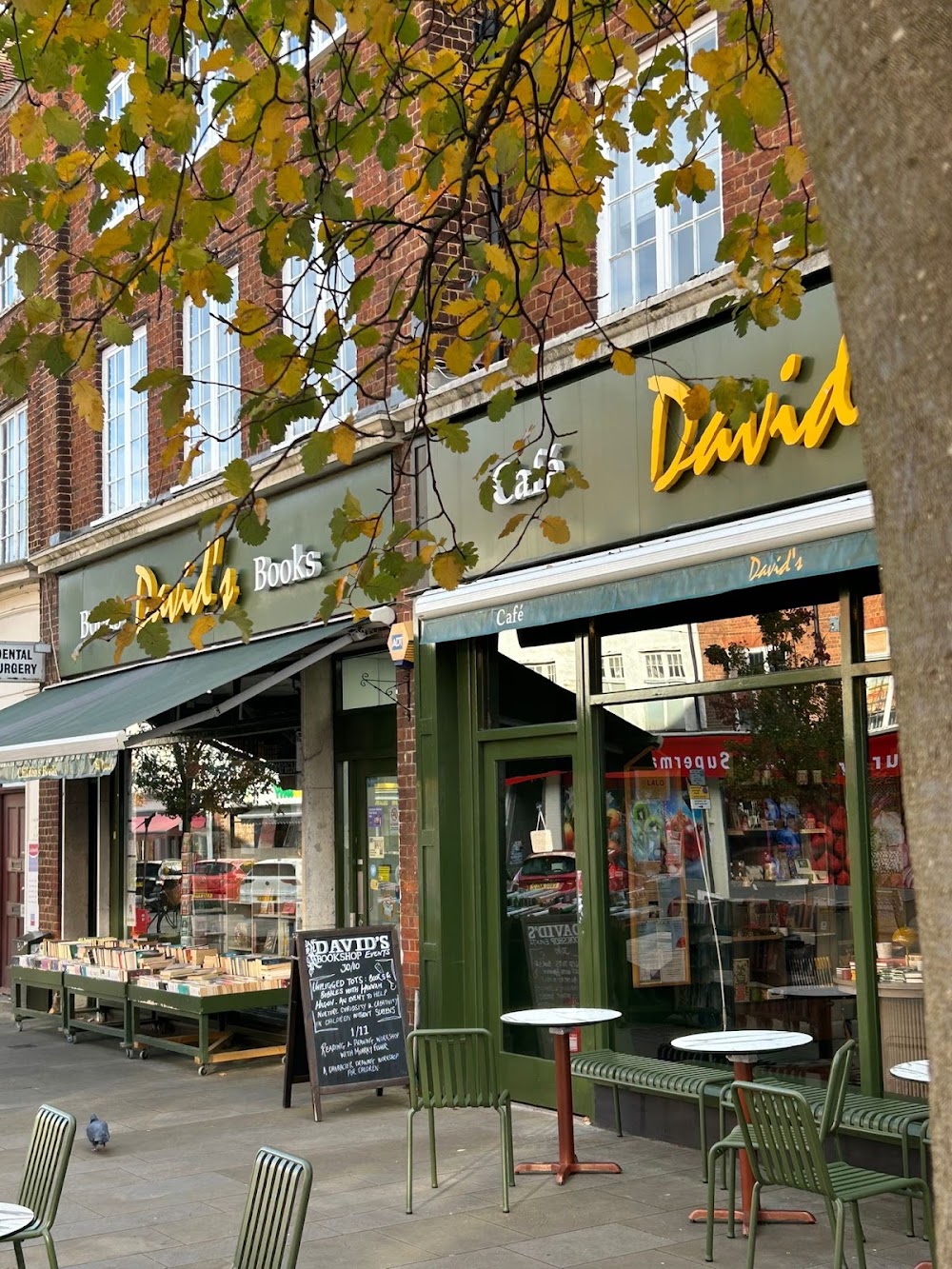 David's Bookshop, tienda de TCG en Letchworth Garden City