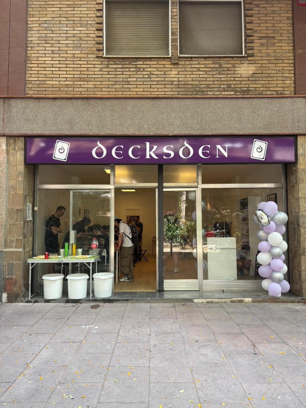 DecksDen, tienda de TCG en Barcelona