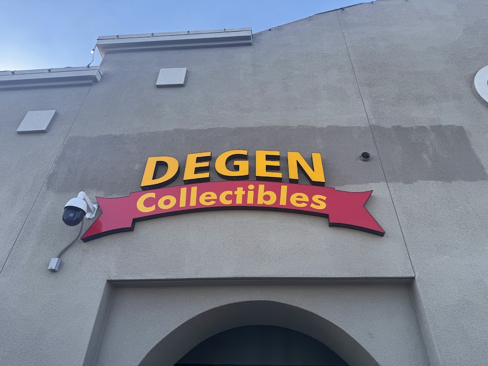 Degen Collectibles, tienda de TCG en San Jose