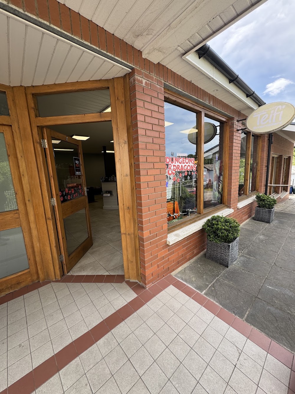 Destiny's Loot Ltd, tienda de TCG en Cardigan