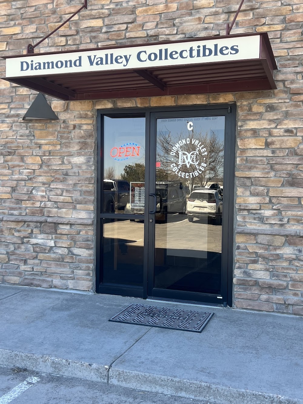 Diamond Valley Collectibles, LLC, tienda de TCG en Windsor