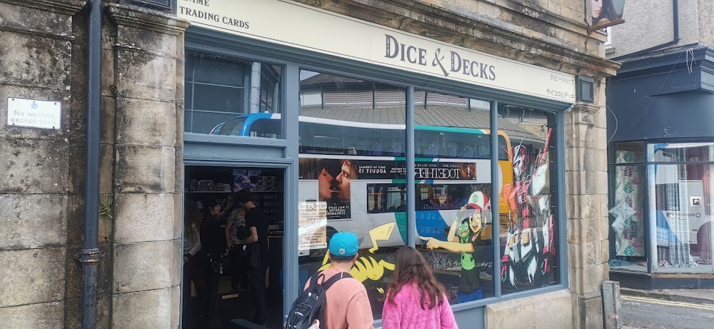 Dice & Decks, tienda de TCG en Lancaster