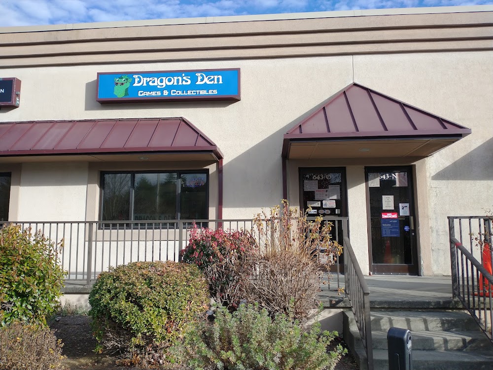 Dragon's Den, LLC, tienda de TCG en Boone