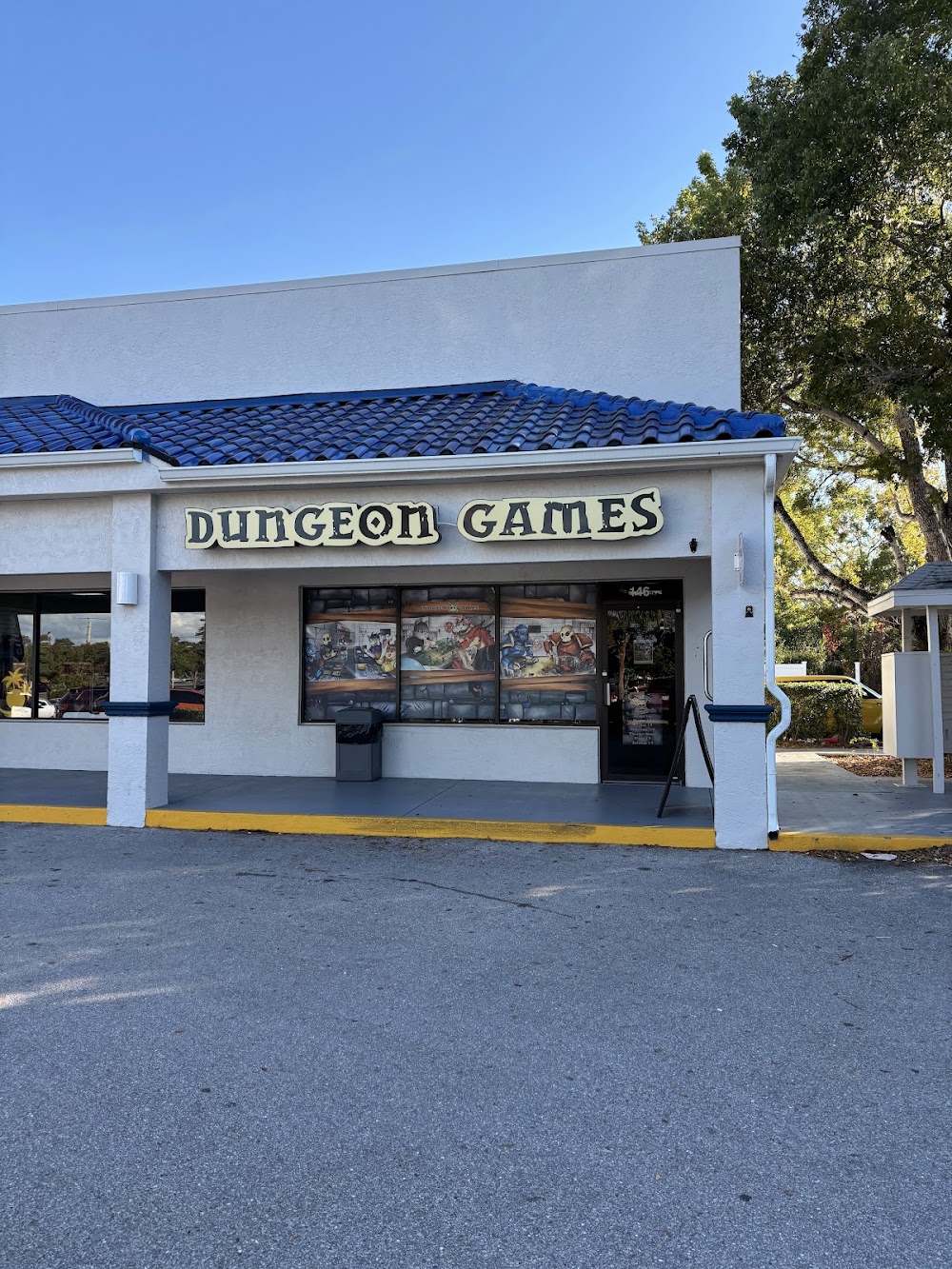 Dungeon Games, tienda de TCG en Fort Myers