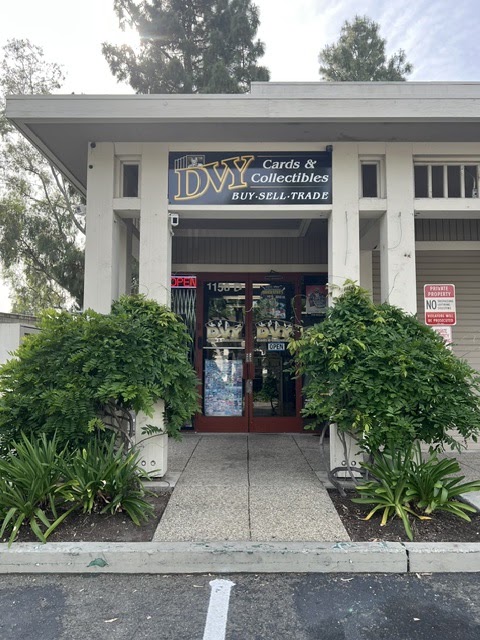 DVY Cards & Collectibles, tienda de TCG en Martinez